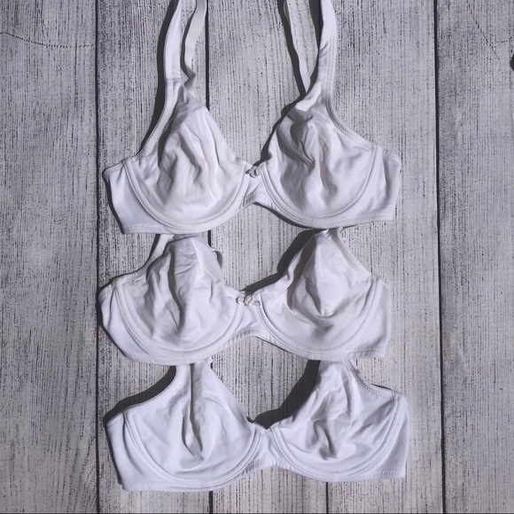 Bundle of VS bras - Picture 1 of 6